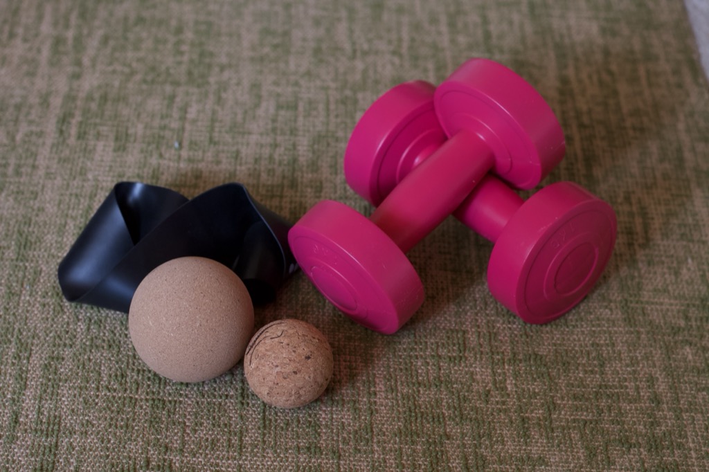 Trainingsgeräte, Hanteln, Faszienbälle, Widerstandsband